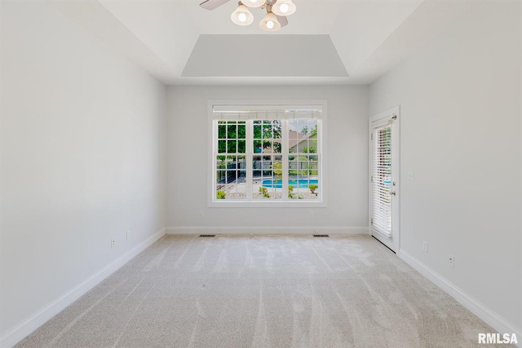 Bismarck, Illinois, 62959, United States, 5 Bedrooms Bedrooms, ,Residential,For Sale,1885319
