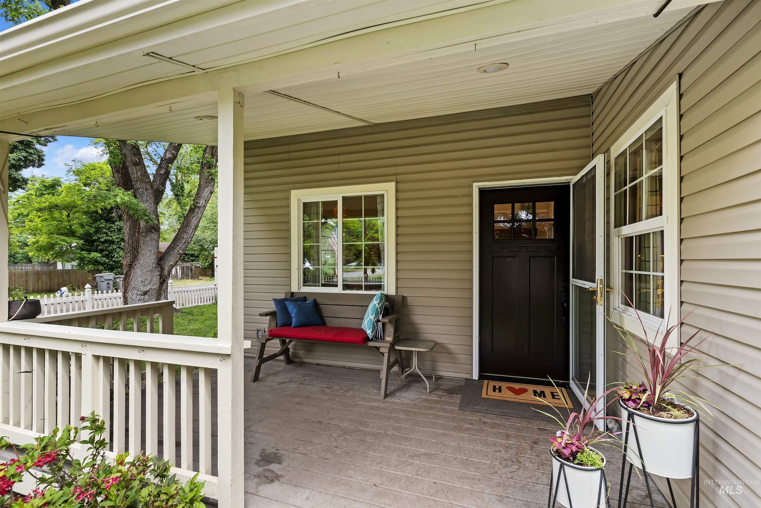 2322 Smith Ave, Boise, Idaho, 83702, United States, 4 Bedrooms Bedrooms, ,3 BathroomsBathrooms,Residential,For Sale,2322 Smith Ave,1433750