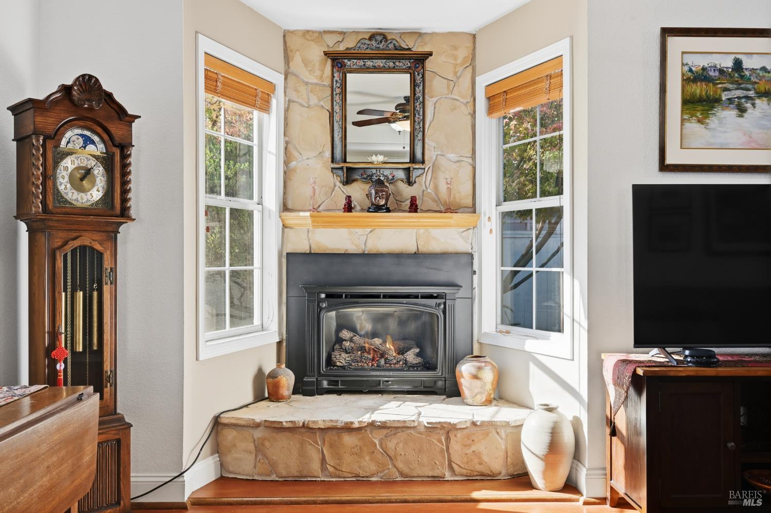 Santa Rosa, California, 95404, United States, 3 Bedrooms Bedrooms, ,2 BathroomsBathrooms,Residential,For Sale,2001731