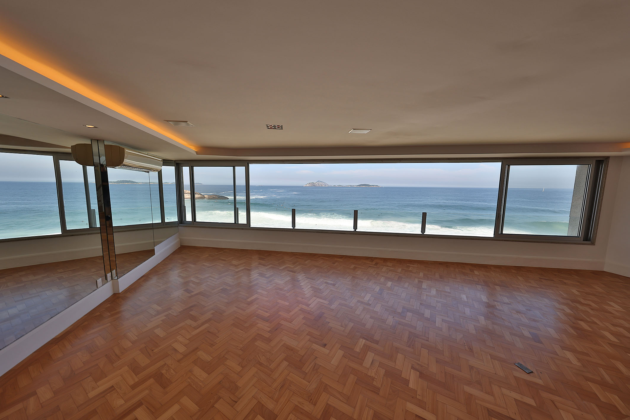  Exclusive penthouse with open views on Francisco Bhering - 物件實景