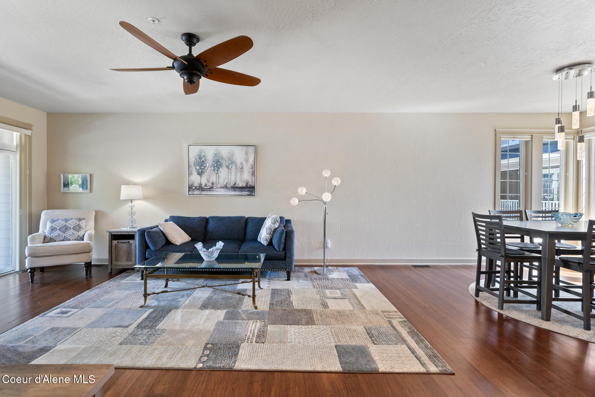 Coeur d'Alene, Idaho, 83814, United States, 3 Bedrooms Bedrooms, ,3 BathroomsBathrooms,Residential,For Sale,1936961