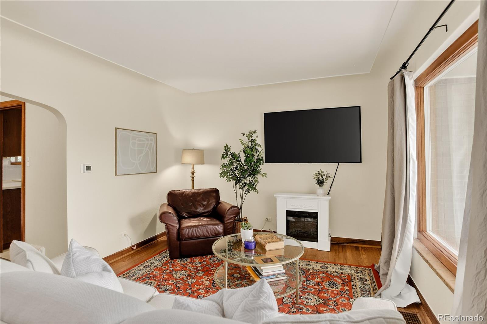 Wheat Ridge, Colorado, 80212, United States, 2 Bedrooms Bedrooms, ,1 BathroomBathrooms,Residential,For Sale,1924749