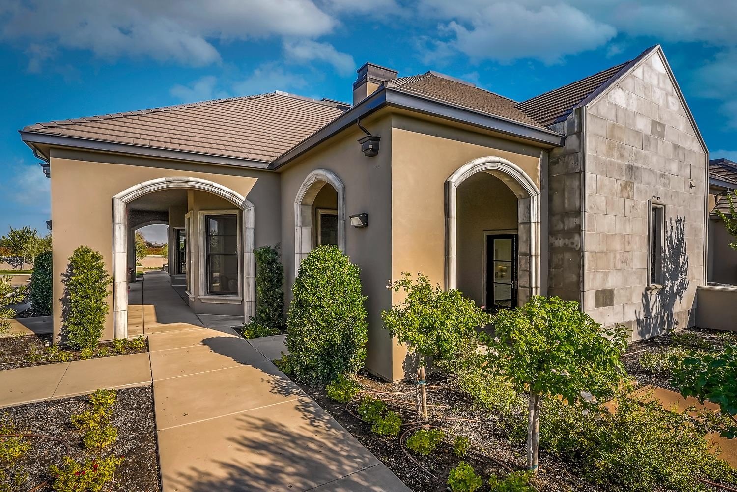 Lodi, California, 95241, United States, 4 Bedrooms Bedrooms, ,6 BathroomsBathrooms,Residential,For Sale,2005753