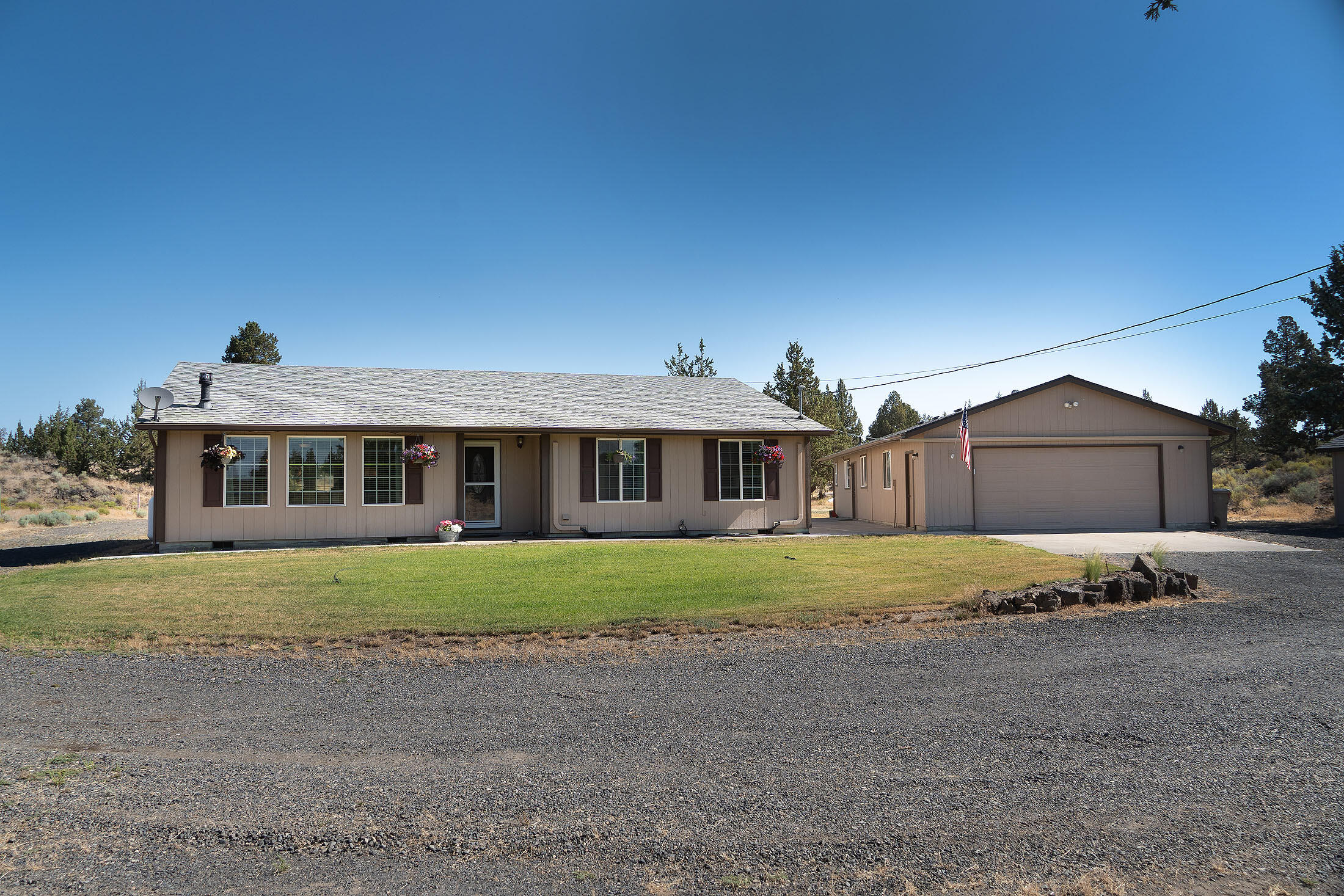 Terrebonne, Oregon, 97760, United States, 3 Bedrooms Bedrooms, ,2 BathroomsBathrooms,Residential,For Sale,1902400