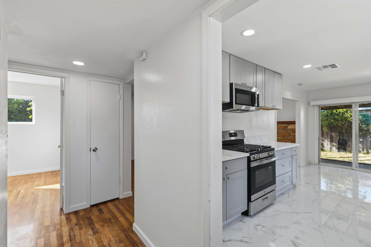 16th St, Olivehurst, CA 95961 #1