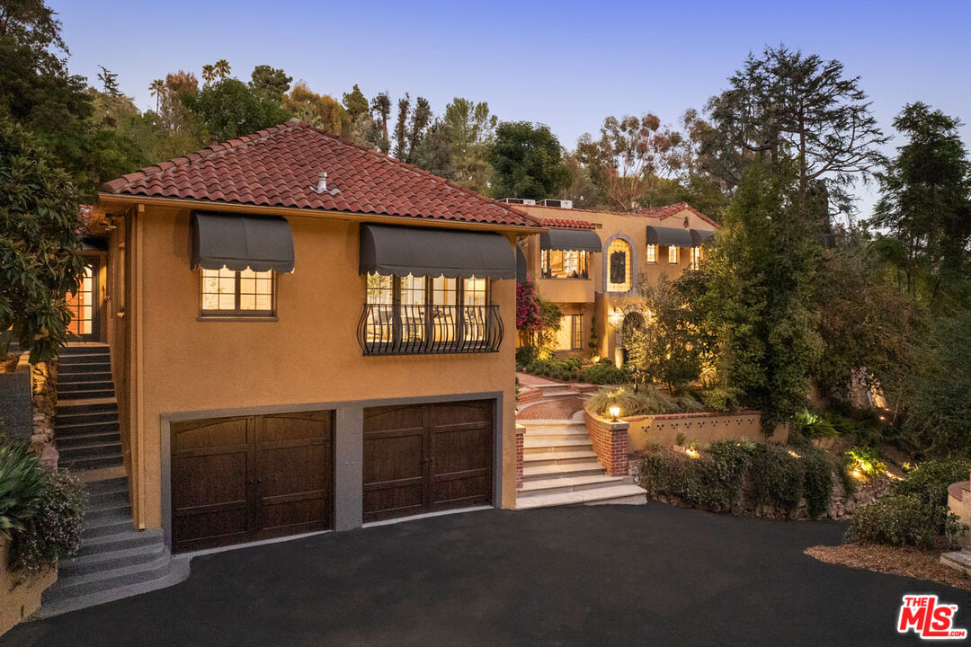 Los Angeles, California, 90065, United States, 5 Bedrooms Bedrooms, ,5 BathroomsBathrooms,Residential,For Sale,1987720