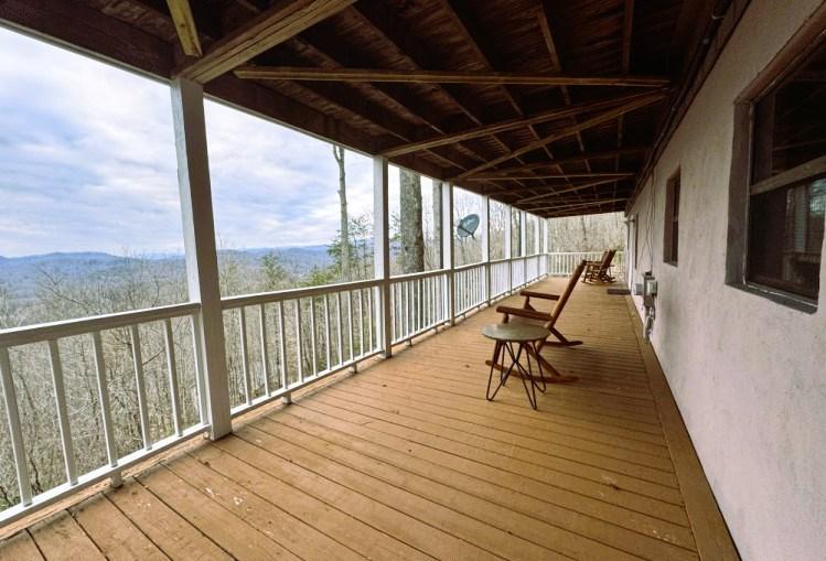 Hayesville, North Carolina, 28904, United States, 2 Bedrooms Bedrooms, ,3 BathroomsBathrooms,Residential,For Sale,1762201