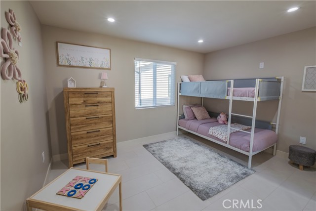 Compton, California, 90220, United States, 6 Bedrooms Bedrooms, ,5 BathroomsBathrooms,Residential,For Sale,2048011