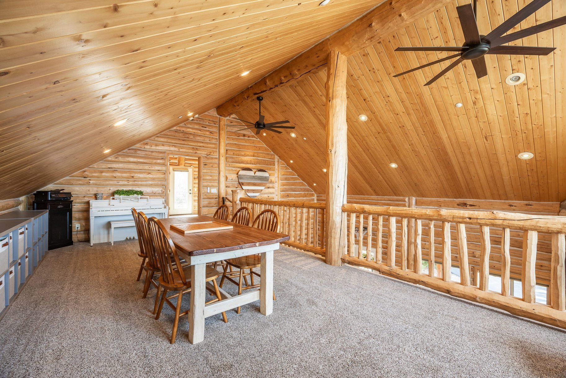  Modernized Timberlakes Cabin Home - 物件實景