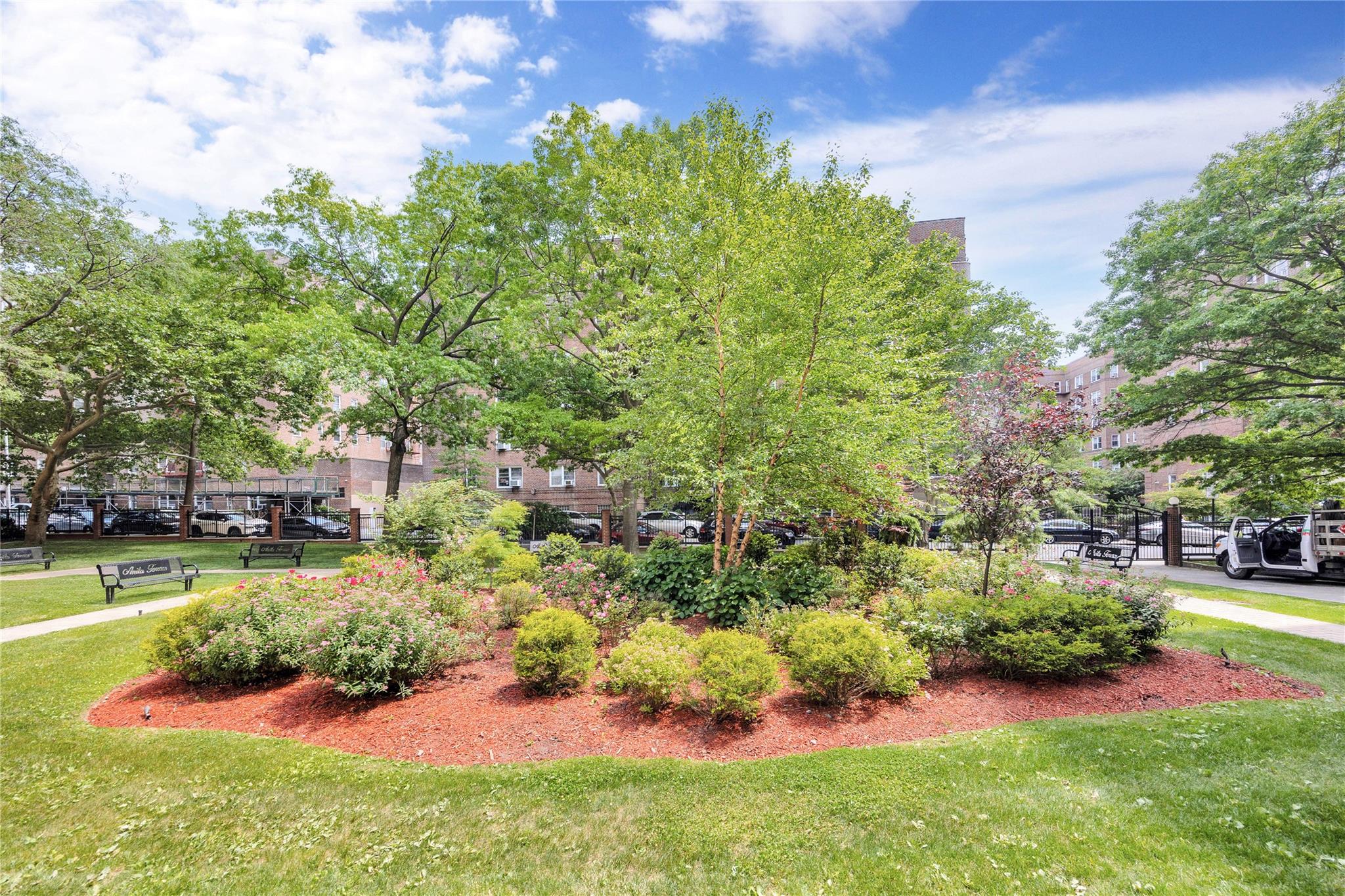 Rego Park, New York, 11374, United States, 3 Bedrooms Bedrooms, ,2 BathroomsBathrooms,Residential,For Sale,1846571