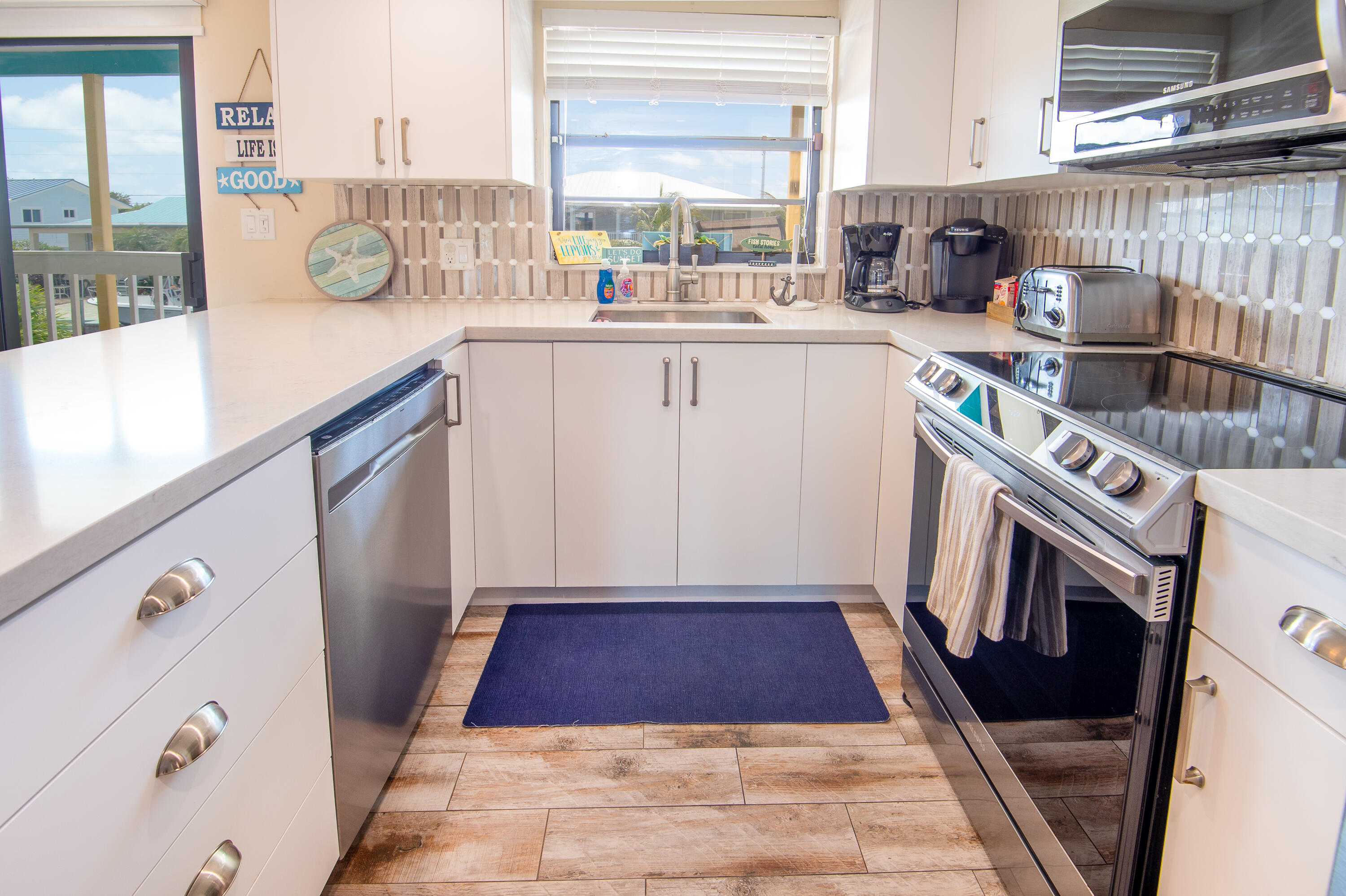 117 Bruce Court, Marathon, Florida, 33050, United States, 2 Bedrooms Bedrooms, ,2 BathroomsBathrooms,Residential,For Sale,117 Bruce Court,1673545