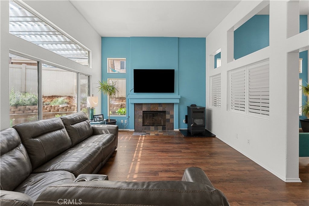 Yucaipa, California, 92399, United States, 5 Bedrooms Bedrooms, ,3 BathroomsBathrooms,Residential,For Sale,1943197