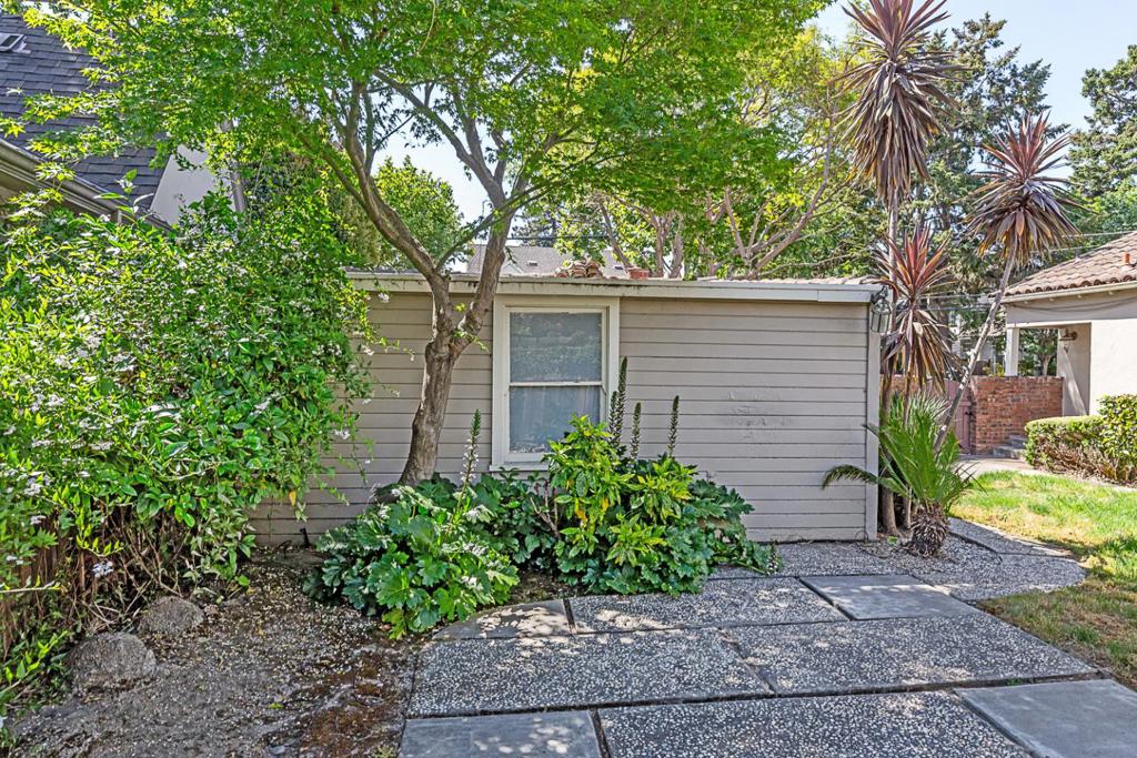 San Jose, California, 95125, United States, 3 Bedrooms Bedrooms, ,2 BathroomsBathrooms,Residential,For Sale,1825152