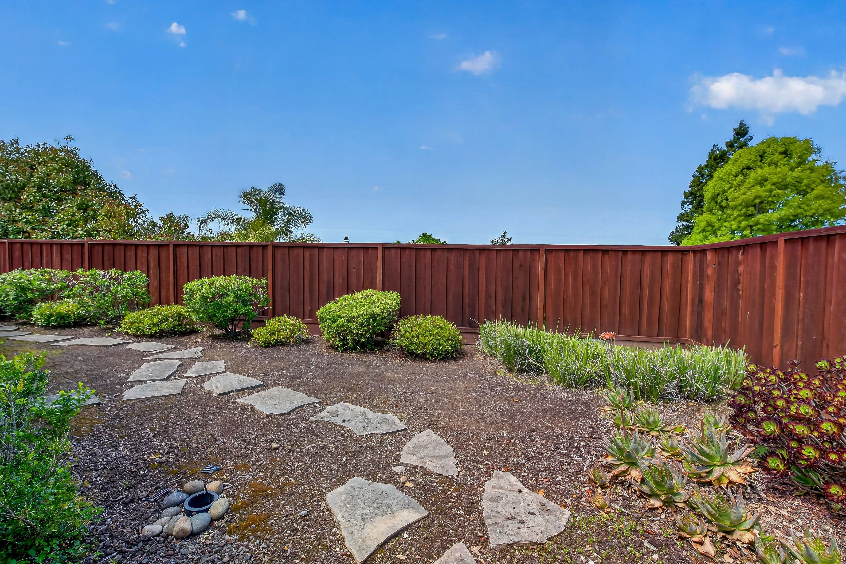  18596 W. Cavendish Drive, Castro Valley - 物件實景