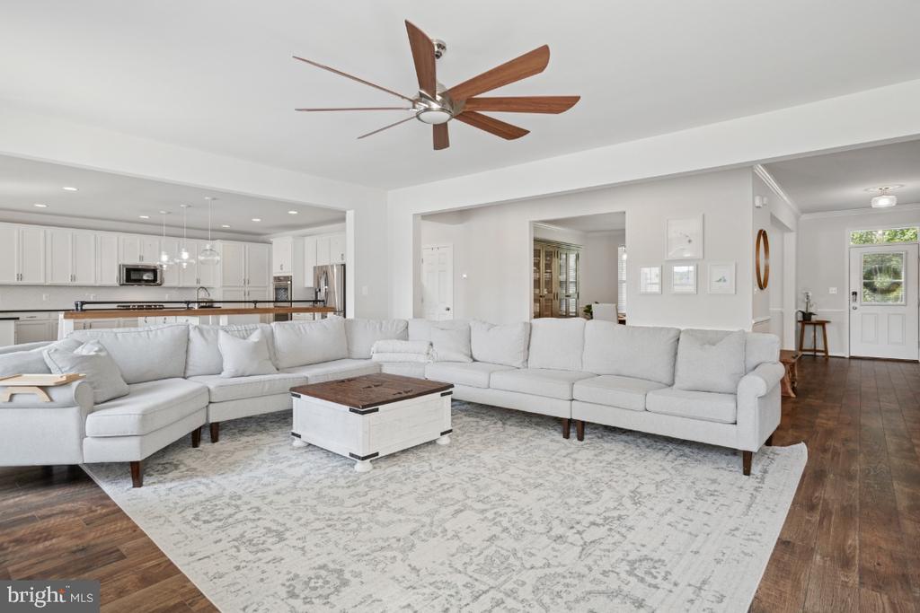 Leesburg, Virginia, 20176, United States, 7 Bedrooms Bedrooms, ,7 BathroomsBathrooms,Residential,For Sale,1941284
