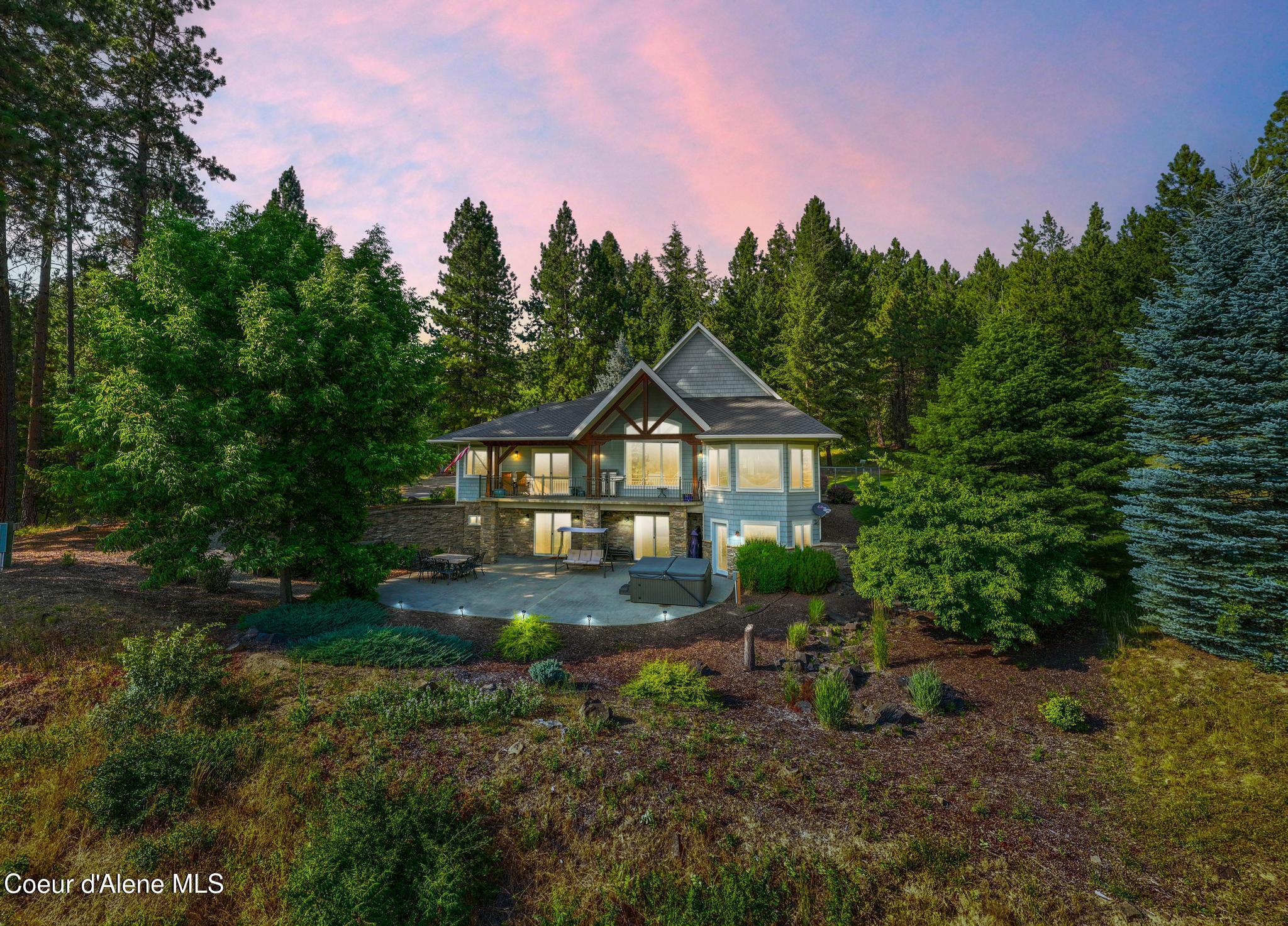 Harrison, Idaho, 83833, United States, 4 Bedrooms Bedrooms, ,5 BathroomsBathrooms,Residential,For Sale,1895390