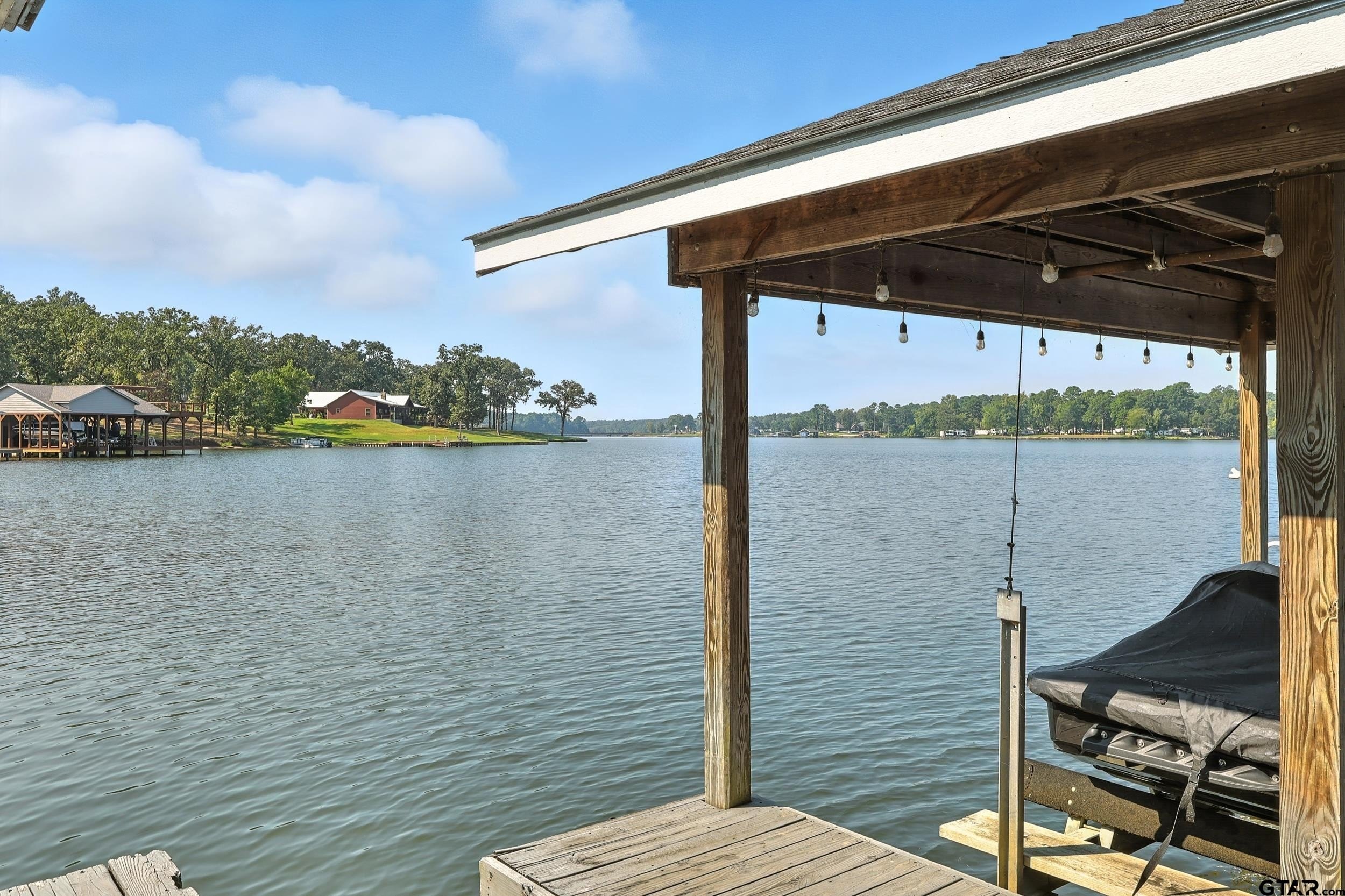 Pittsburg, Texas, 75686, United States, 3 Bedrooms Bedrooms, ,3 BathroomsBathrooms,Residential,For Sale,1977166