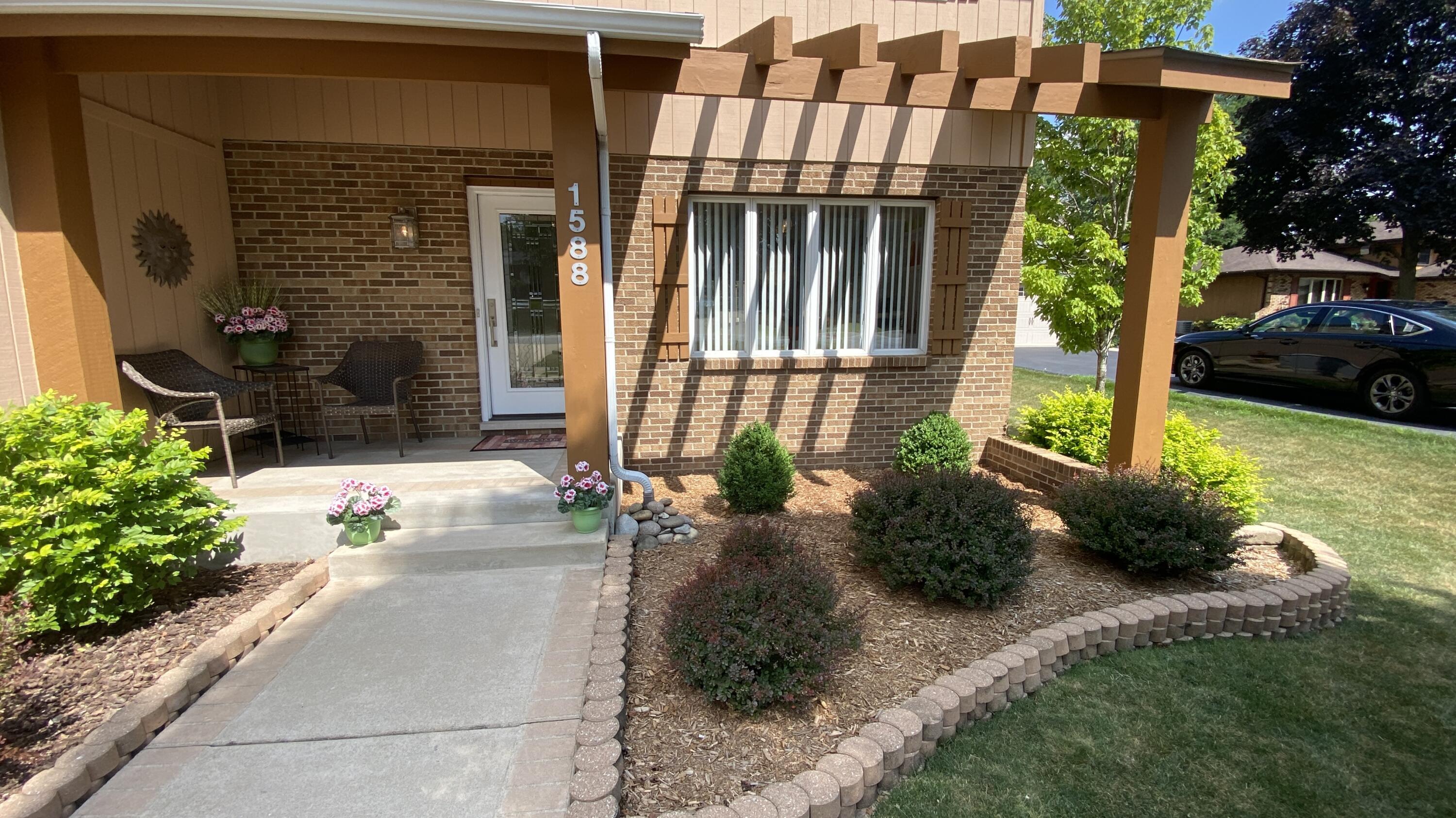 Crown Point, Indiana, 46307, United States, 4 Bedrooms Bedrooms, ,3 BathroomsBathrooms,Residential,For Sale,1924051