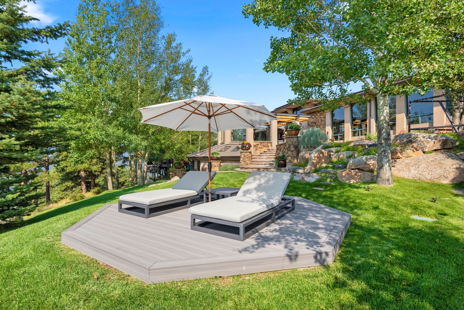  Premium Location with Unobstructed Front Range Views - 物件實景