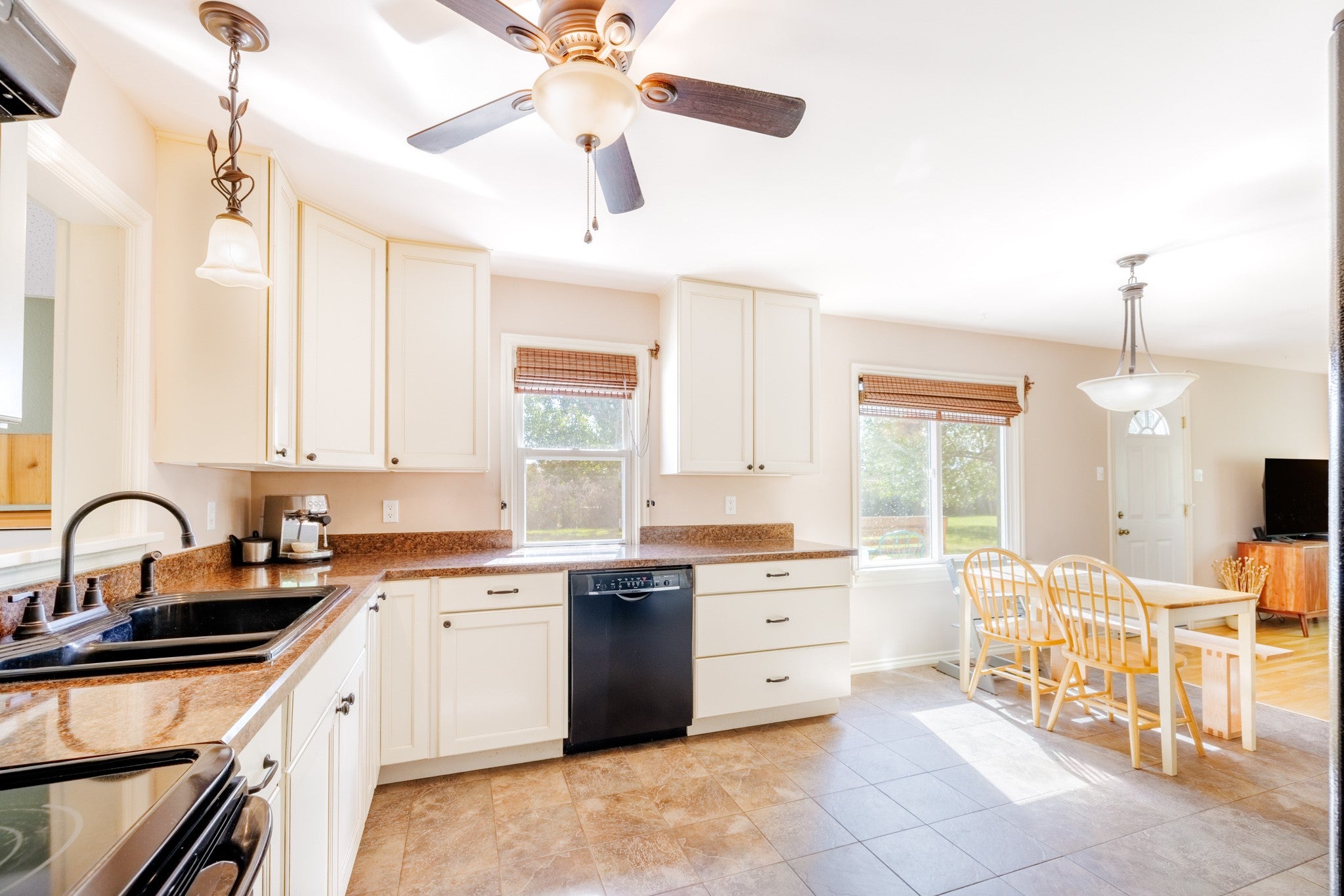 Helena, Montana, 59602, United States, 3 Bedrooms Bedrooms, ,2 BathroomsBathrooms,Residential,For Sale,1837520