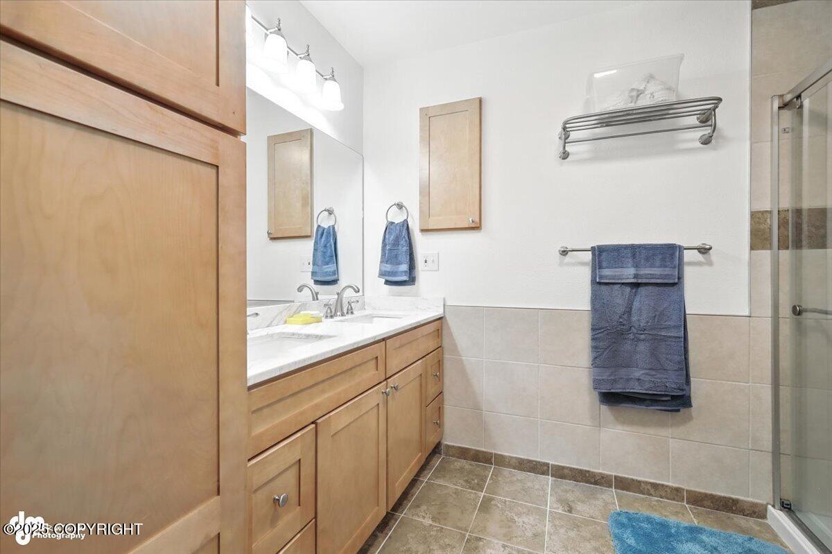 Wasilla, Alaska, 99654, United States, 5 Bedrooms Bedrooms, ,4 BathroomsBathrooms,Residential,For Sale,1974531