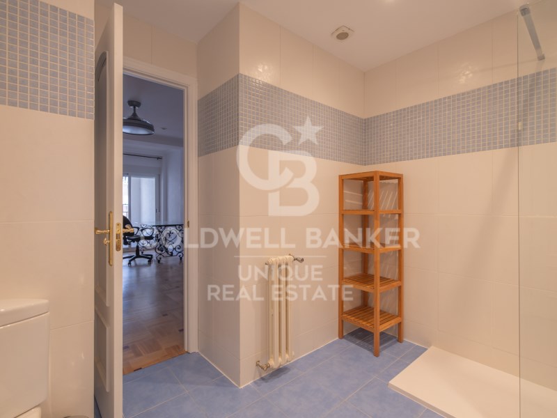 Madrid, Comunidad de Madrid, ES, 5 Bedrooms Bedrooms, ,3 BathroomsBathrooms,Residential,For Sale,1847498