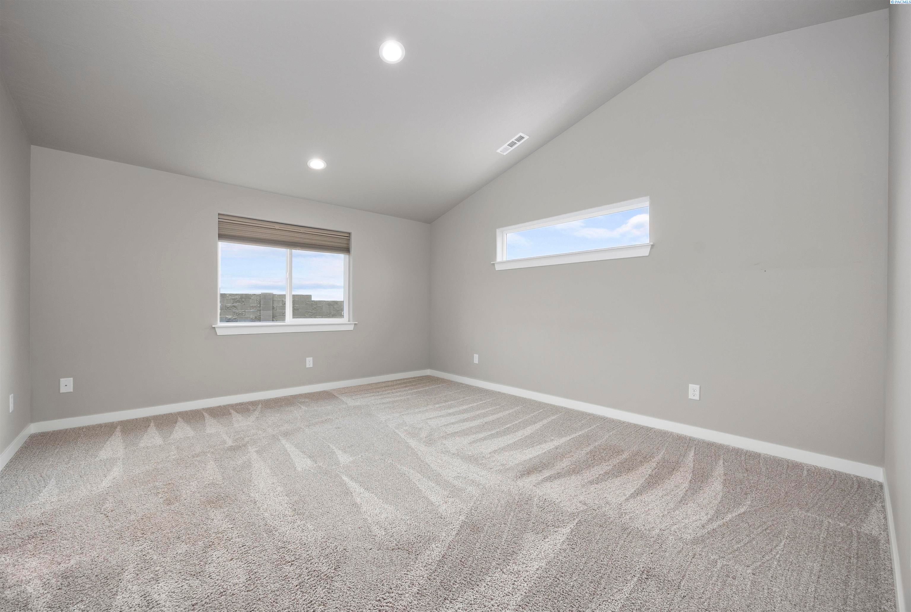 Prosser, Washington, 99350, United States, 3 Bedrooms Bedrooms, ,3 BathroomsBathrooms,Residential,For Sale,1994291