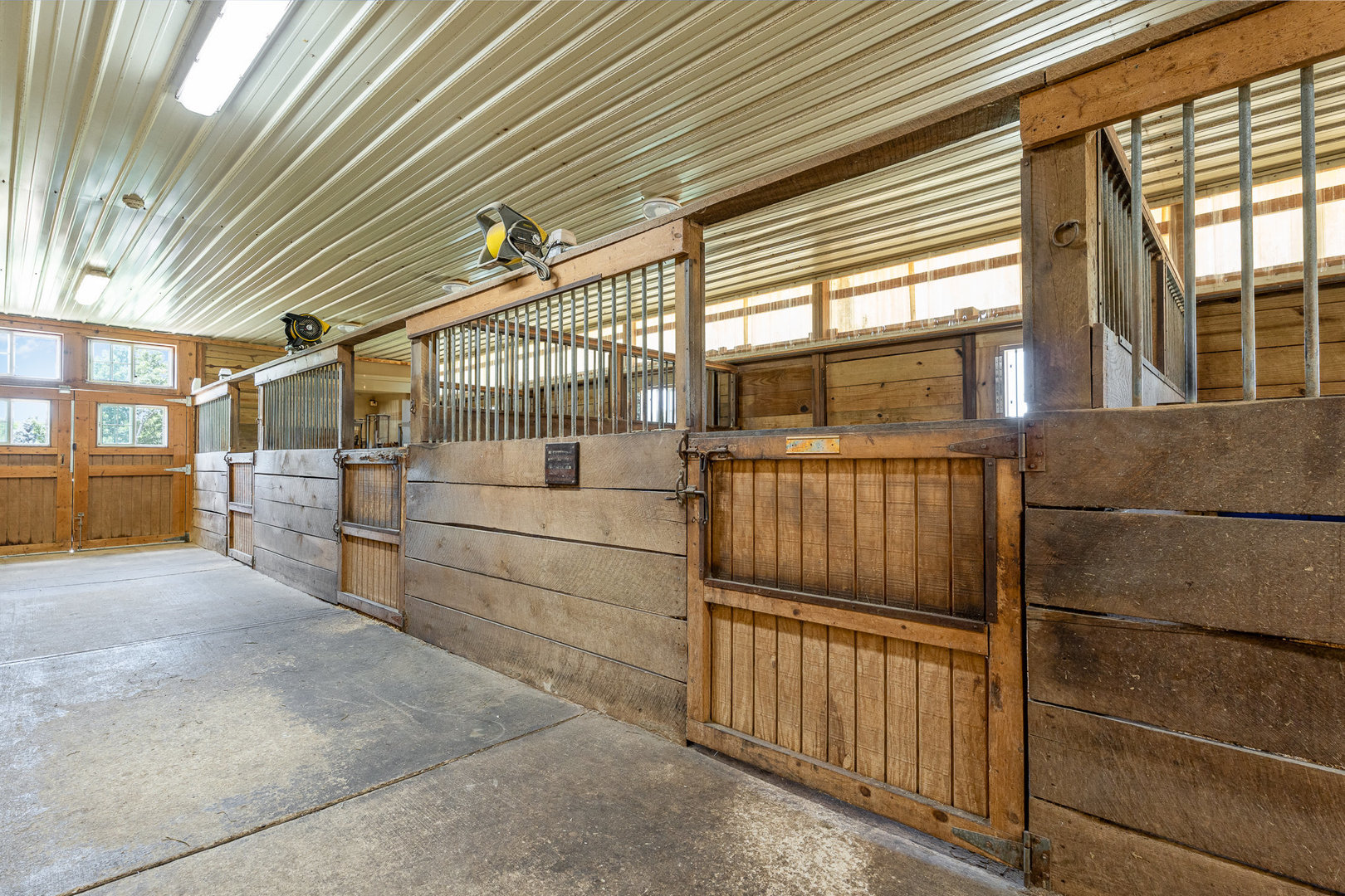 Caledonia, Illinois, 61011, United States, 4 Bedrooms Bedrooms, ,5 BathroomsBathrooms,Residential,For Sale,1984139