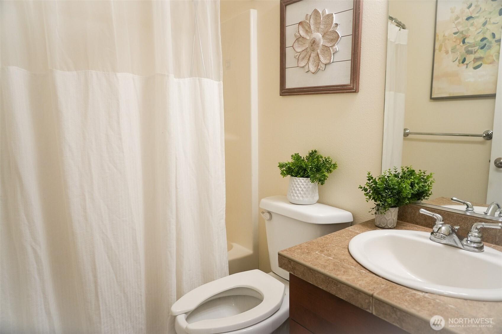 GIG HARBOR, Washington, 98335, United States, 2 Bedrooms Bedrooms, ,2 BathroomsBathrooms,Residential,For Sale,1874147