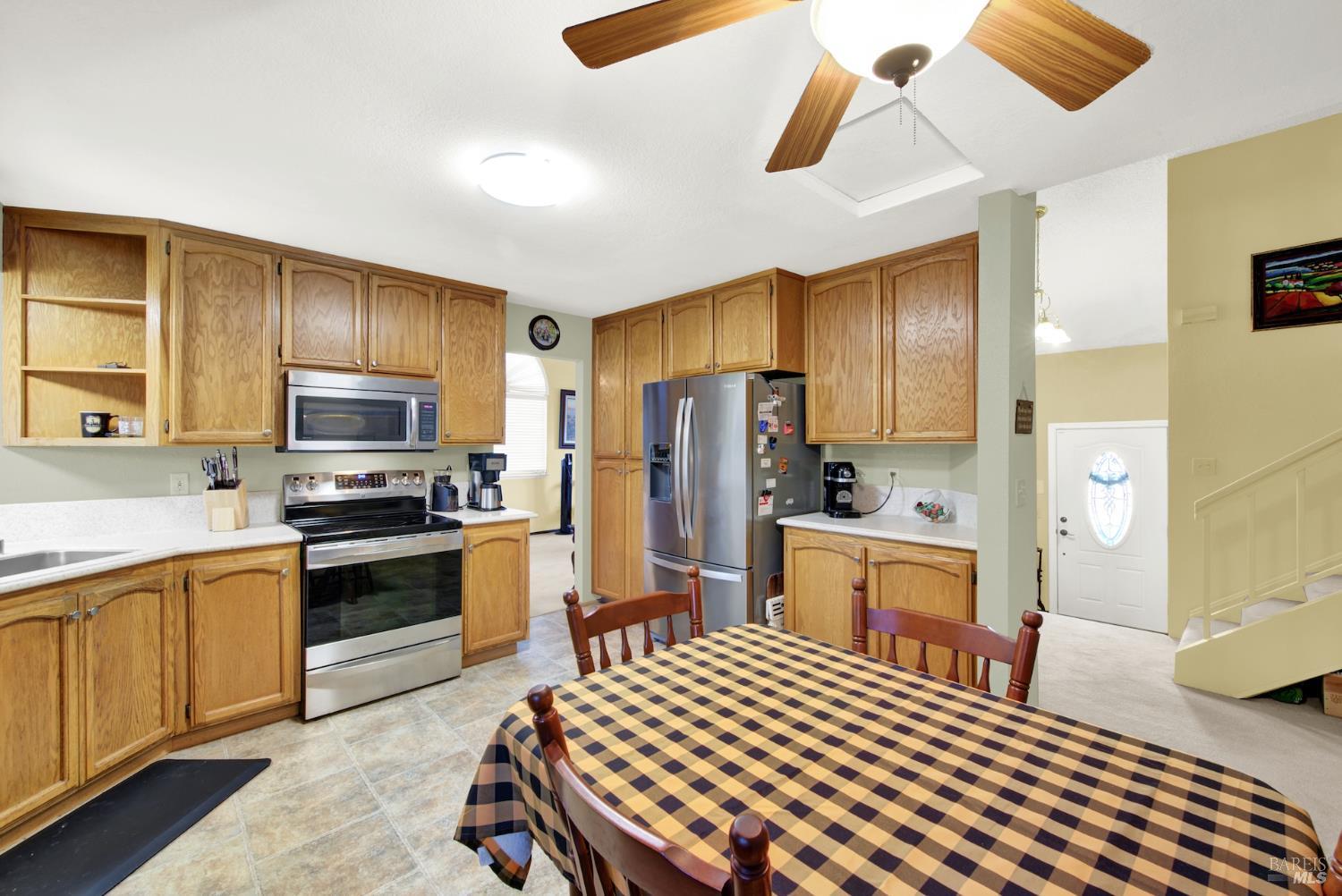 Fairfield, California, 94533, United States, 4 Bedrooms Bedrooms, ,3 BathroomsBathrooms,Residential,For Sale,1988376