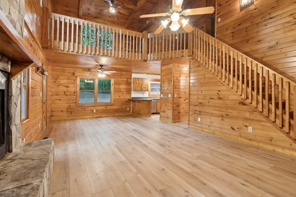 Morganton, Georgia, 30560, United States, 3 Bedrooms Bedrooms, ,4 BathroomsBathrooms,Residential,For Sale,1858984