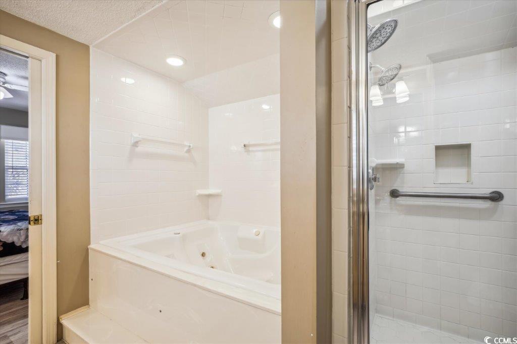 North Myrtle Beach, South Carolina, 29582, United States, 7 Bedrooms Bedrooms, ,5 BathroomsBathrooms,Residential,For Sale,1810579