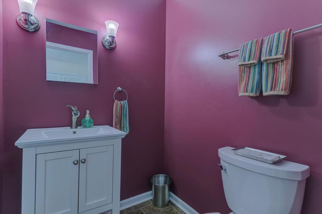 Arlington Heights, Illinois, 60005, United States, 5 Bedrooms Bedrooms, ,3 BathroomsBathrooms,Residential,For Sale,2001547