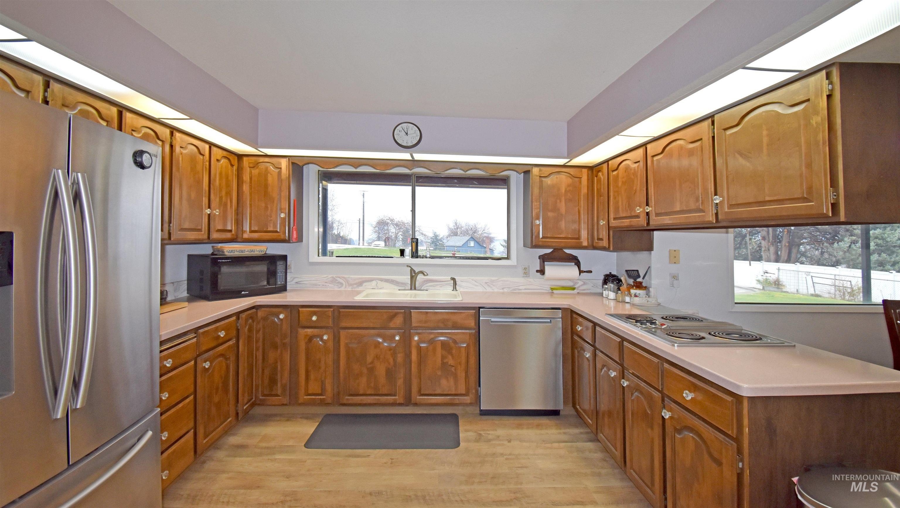 Clarkston, Washington, 99403, United States, 5 Bedrooms Bedrooms, ,4 BathroomsBathrooms,Residential,For Sale,2005826