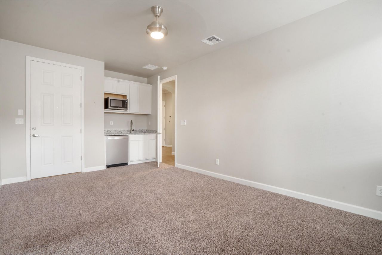 Rio Rancho, New Mexico, 87124, United States, 4 Bedrooms Bedrooms, ,4 BathroomsBathrooms,Residential,For Sale,1919636