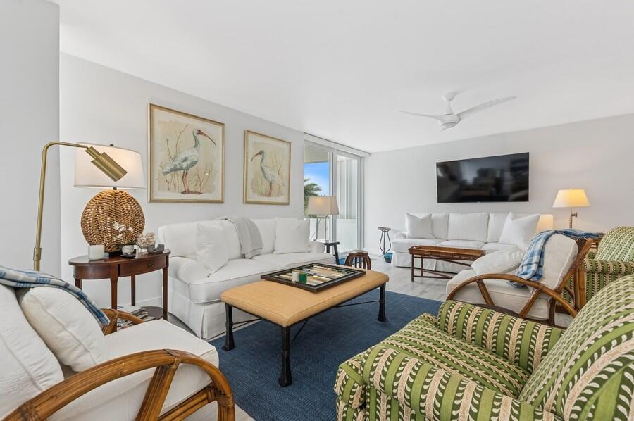 Delray Beach, Florida, 33483, United States, 2 Bedrooms Bedrooms, ,2 BathroomsBathrooms,Residential,For Sale,1731668