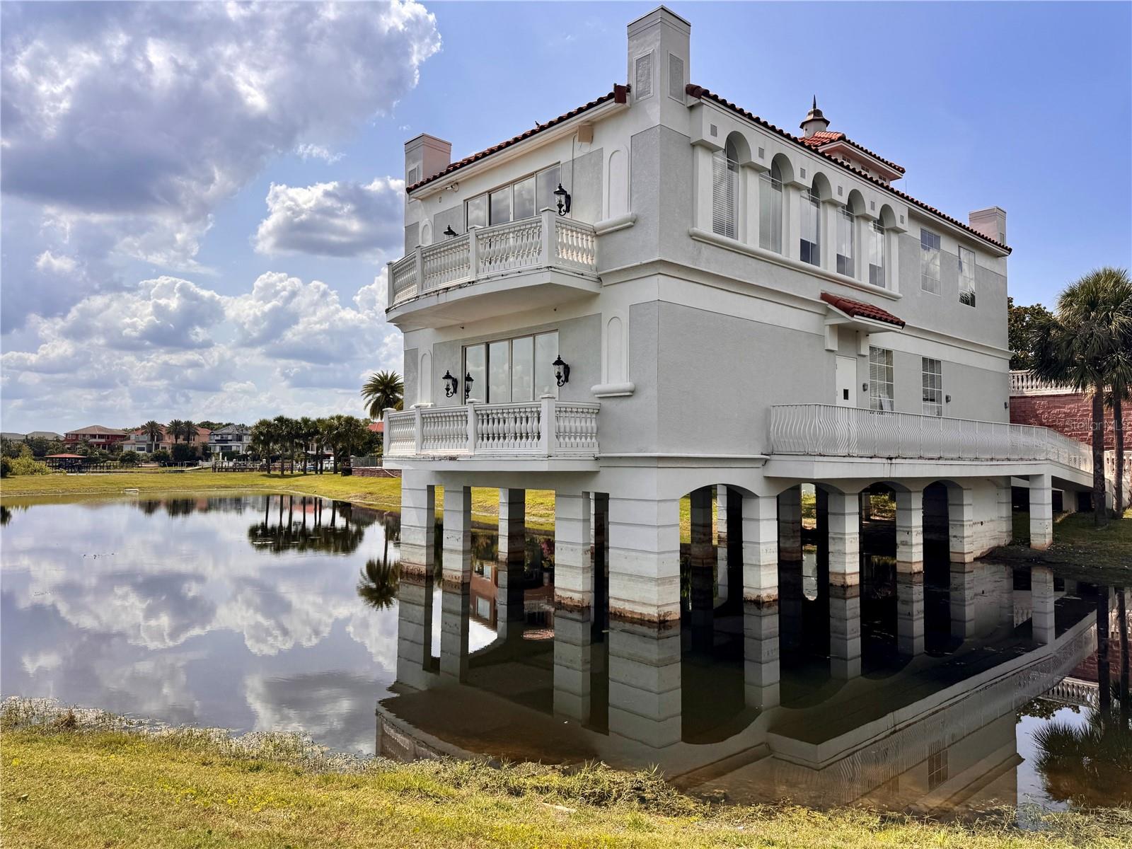 ORLANDO, Florida, 32836, United States, 5 Bedrooms Bedrooms, ,6 BathroomsBathrooms,Residential,For Sale,1983203