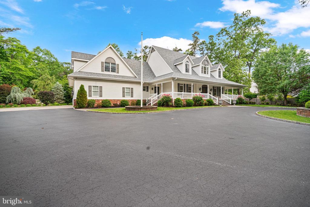 Hammonton, New Jersey, 08037, United States, 5 Bedrooms Bedrooms, ,5 BathroomsBathrooms,Residential,For Sale,1834534