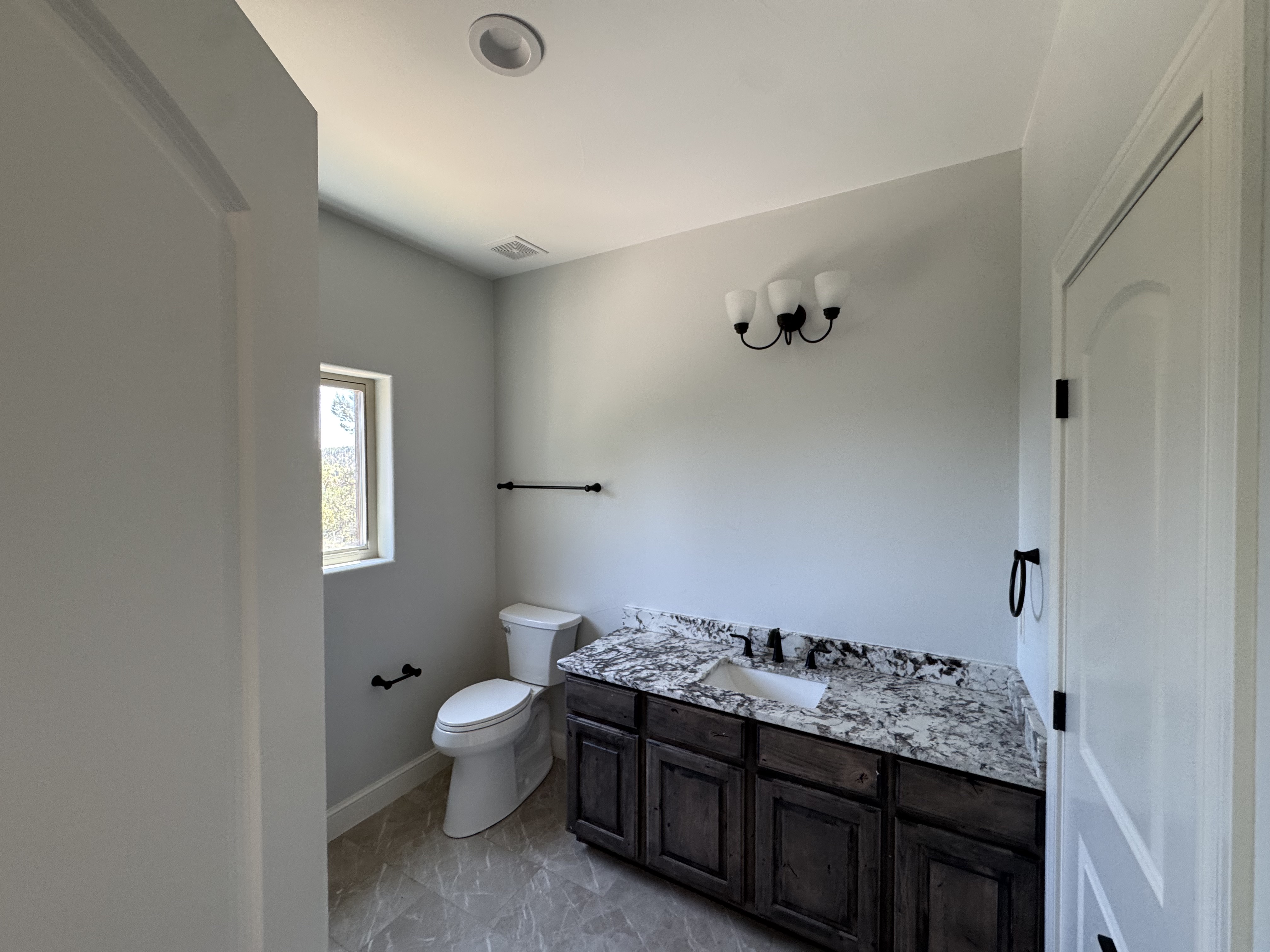 Ruidoso, New Mexico, 88345, United States, 5 Bedrooms Bedrooms, ,5 BathroomsBathrooms,Residential,For Sale,1981179