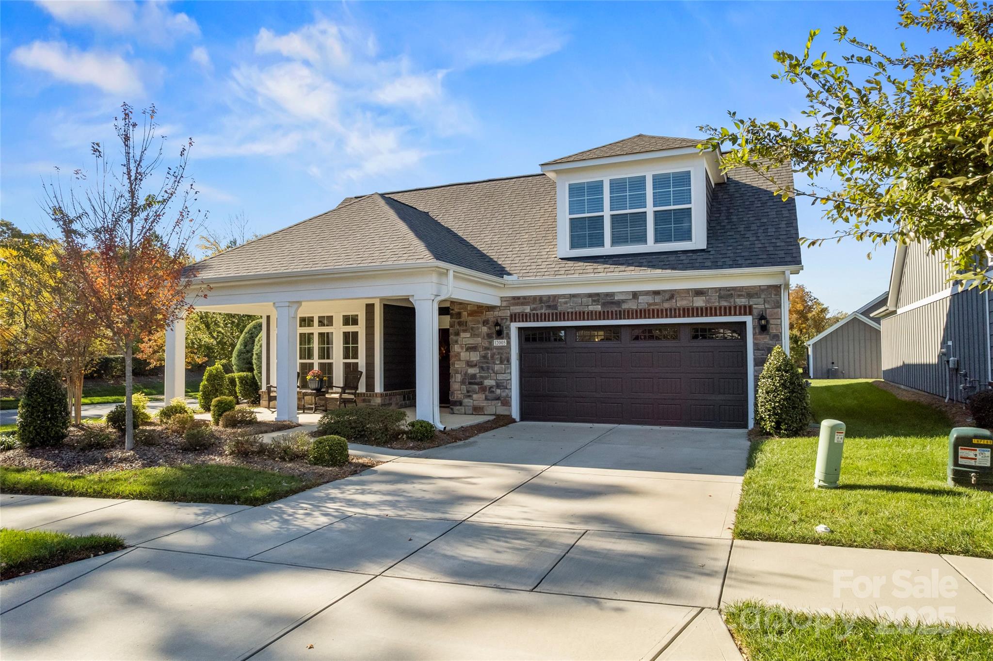 Huntersville, North Carolina, 28078, United States, 3 Bedrooms Bedrooms, ,3 BathroomsBathrooms,Residential,For Sale,1987937