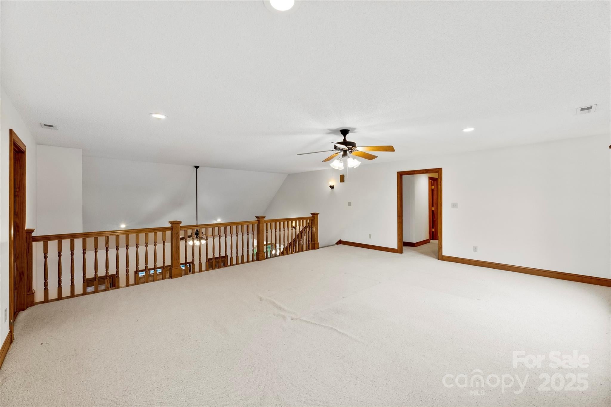Lincolnton, North Carolina, 28092, United States, 3 Bedrooms Bedrooms, ,3 BathroomsBathrooms,Residential,For Sale,1910907