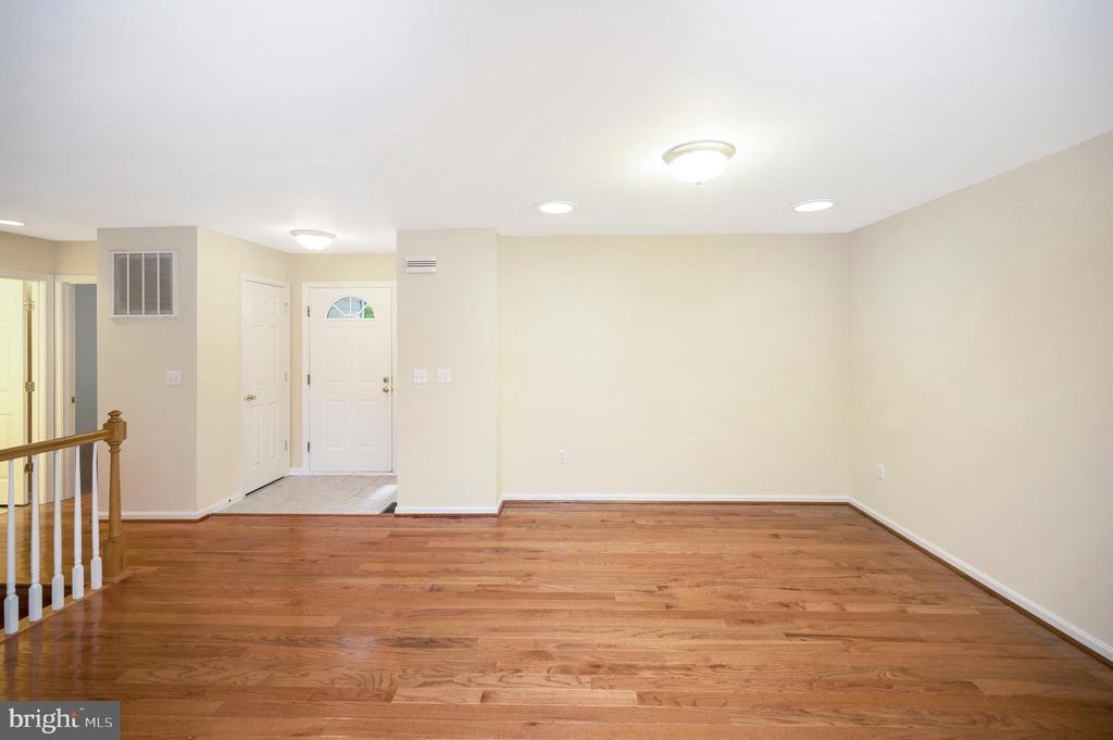 Locust Grove, Virginia, 22508, United States, 4 Bedrooms Bedrooms, ,3 BathroomsBathrooms,Residential,For Sale,1976056