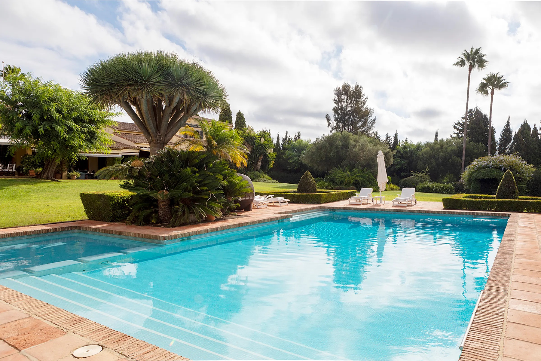  Villa on the front line of Valderrama golf with a large plot in Sotogrande - 物件實景