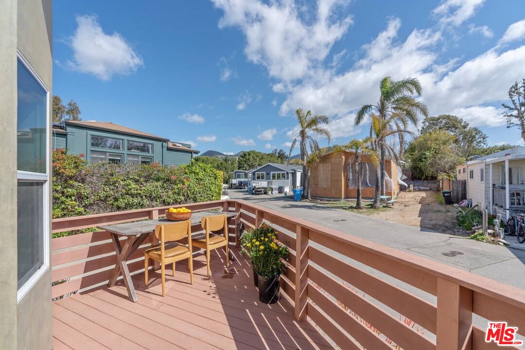 Malibu, California, 90265, United States, 3 Bedrooms Bedrooms, ,2 BathroomsBathrooms,Residential,For Sale,1795303