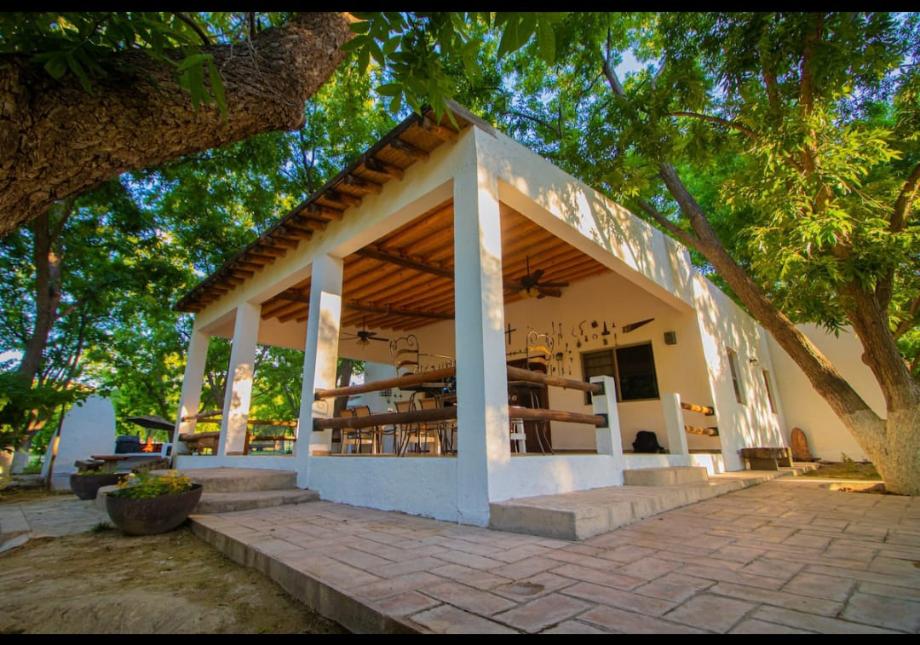 Parras, Coahuila de Zaragoza, 27980, Mexico, 4 Bedrooms Bedrooms, ,6 BathroomsBathrooms,Residential,For Sale,1695976