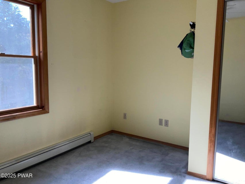 Milford, Pennsylvania, 18337, United States, 3 Bedrooms Bedrooms, ,3 BathroomsBathrooms,Residential,For Sale,1981276