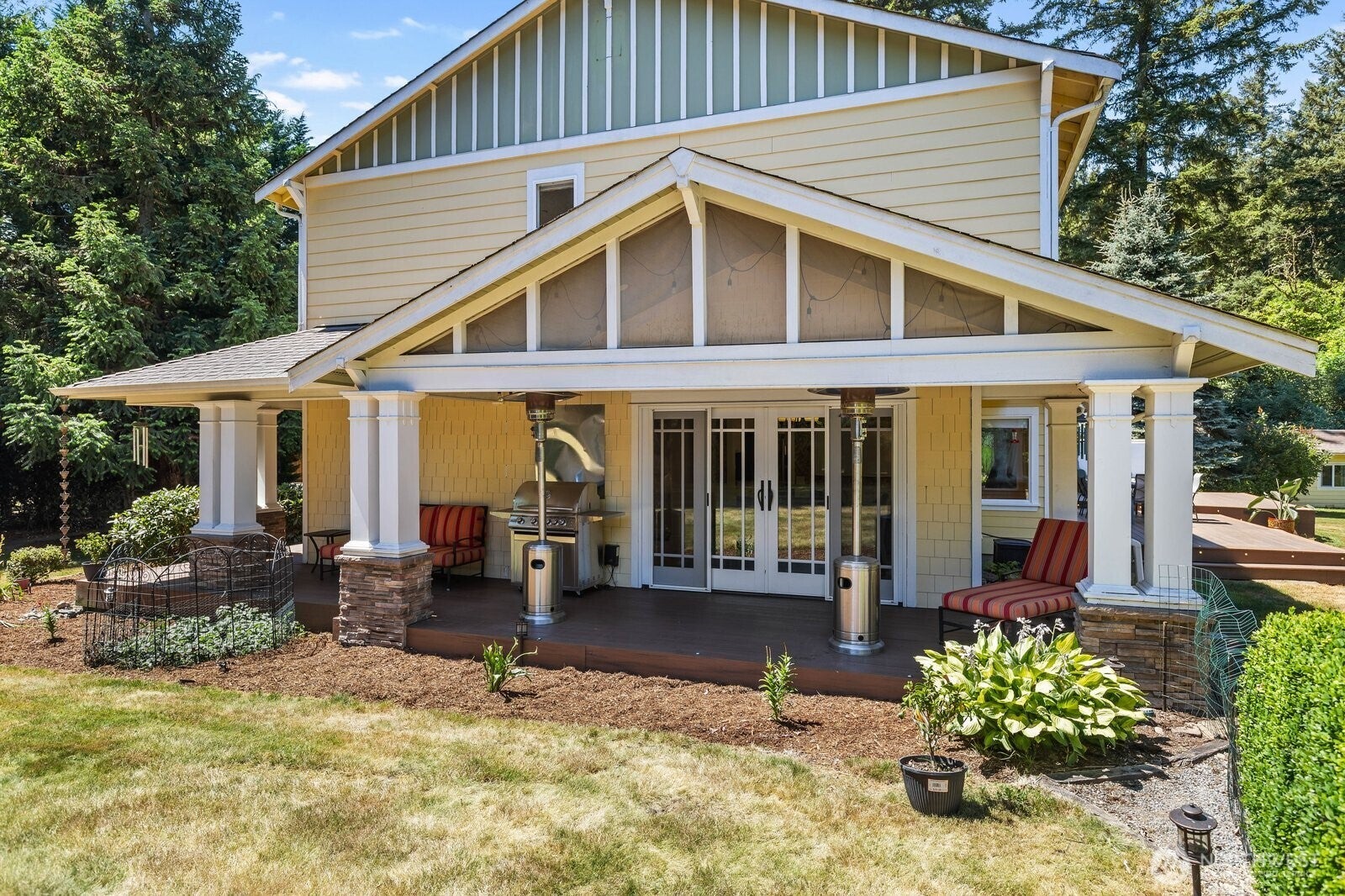 Woodinville, Washington, 98072, United States, 4 Bedrooms Bedrooms, ,2 BathroomsBathrooms,Residential,For Sale,1895251