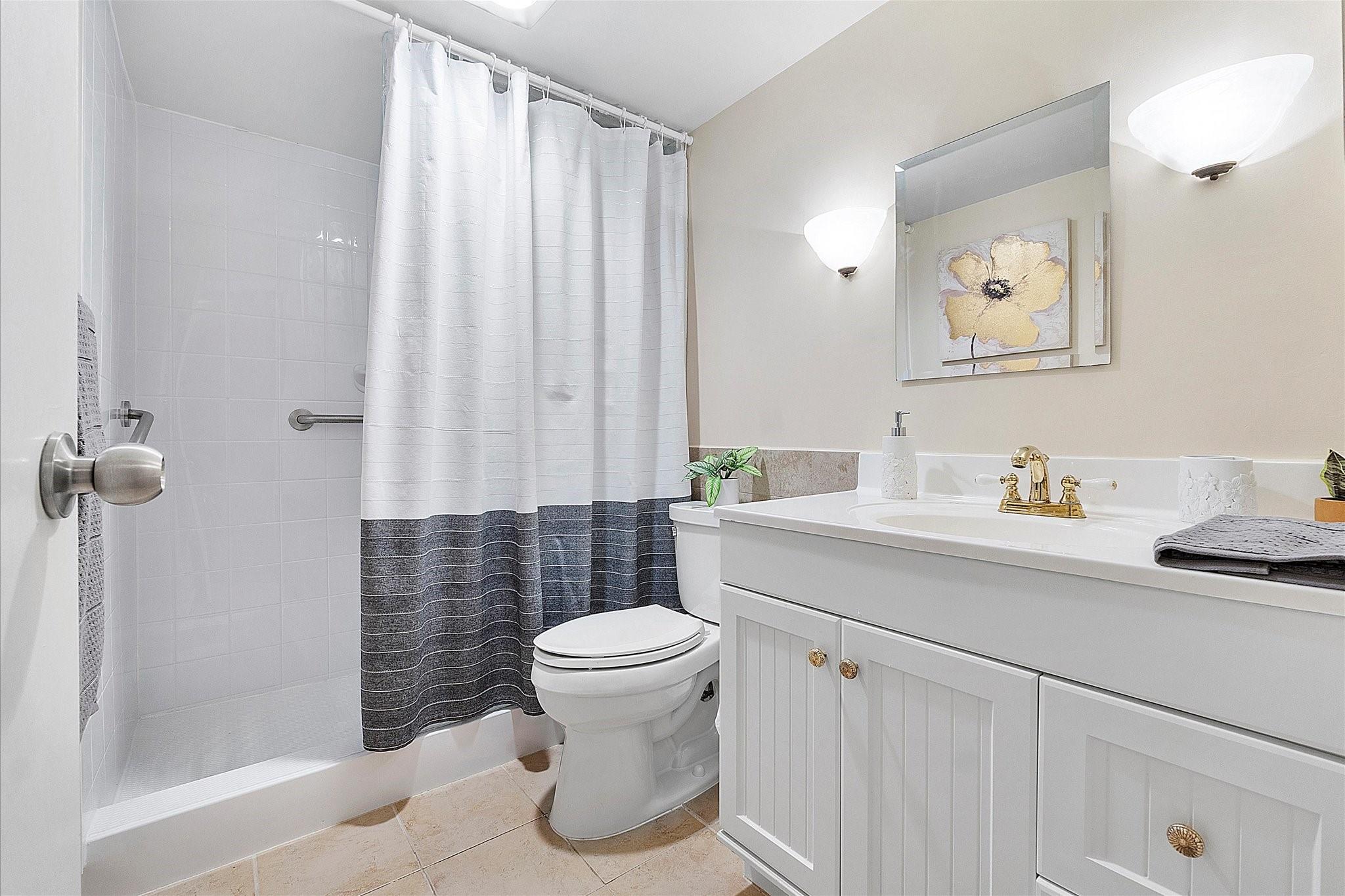 Pompano Beach, Florida, 33062, United States, 2 Bedrooms Bedrooms, ,2 BathroomsBathrooms,Residential,For Sale,1974558