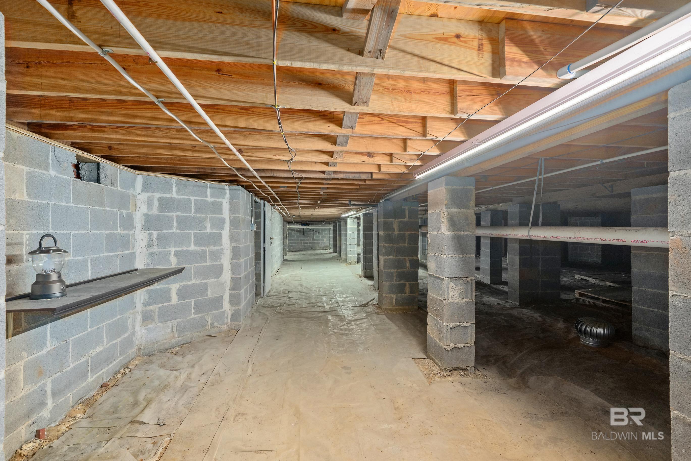 Saraland, Alabama, 36571, United States, 5 Bedrooms Bedrooms, ,7 BathroomsBathrooms,Residential,For Sale,1998378