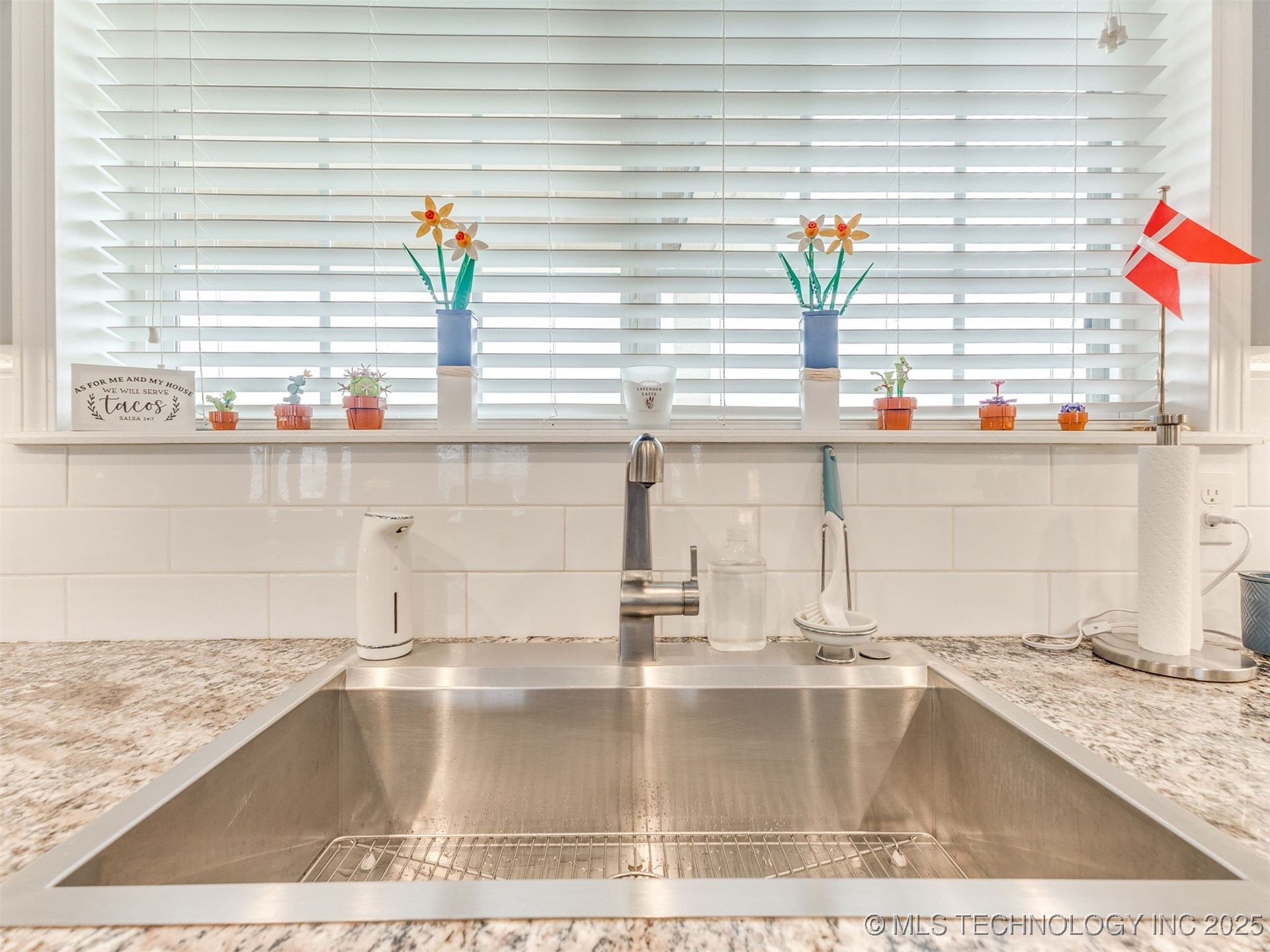 Mounds, Oklahoma, 74047, United States, 4 Bedrooms Bedrooms, ,4 BathroomsBathrooms,Residential,For Sale,1985246